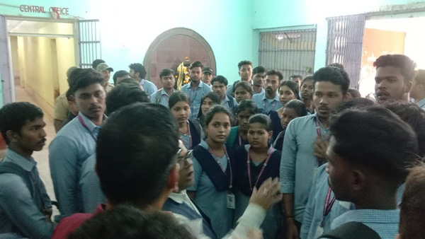 କେନ୍ଦ୍ରାପଡା ମହାବିଦ୍ୟାଳୟରେ ଛାତ୍ର ଅଶାନ୍ତି