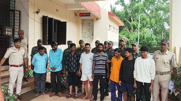 ବଡ଼ବିଲ: ୩୩ କେଜି ଗଞ୍ଜେଇ ଜବତ, ୮ ଗିରଫ